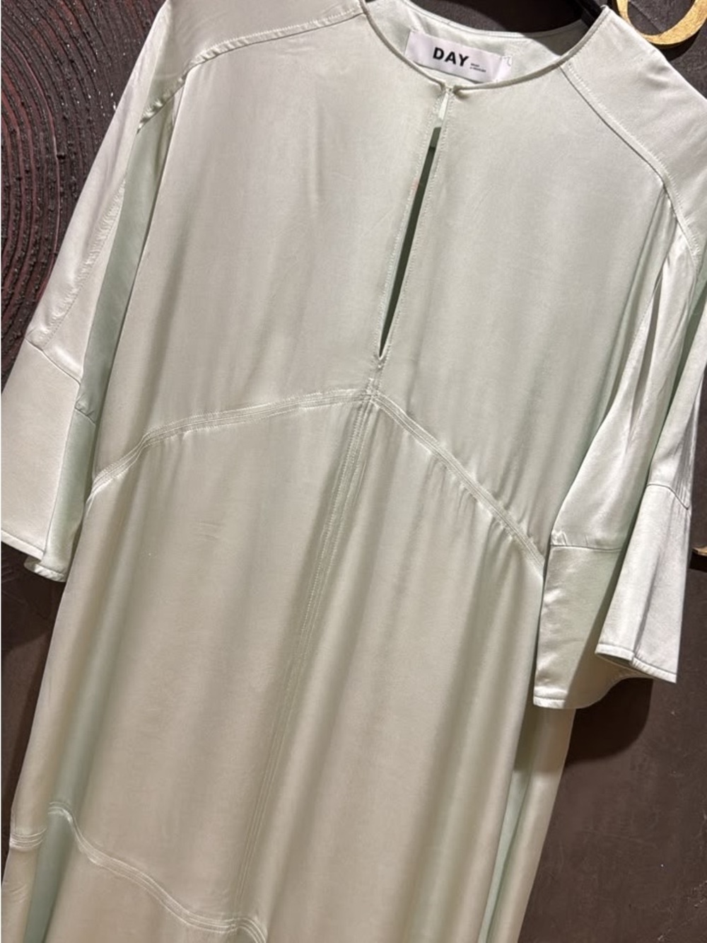 DAY Light Sage green resort wear Midi Dress with Keyhole Neckline size L NWT - Picture 5 of 6